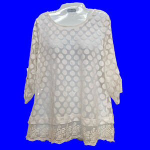 𝅺ALFANI see through polka dot top. Pairs with any shell. Summer perfection.